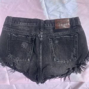 Black one teaspoon rollers only worn twice!